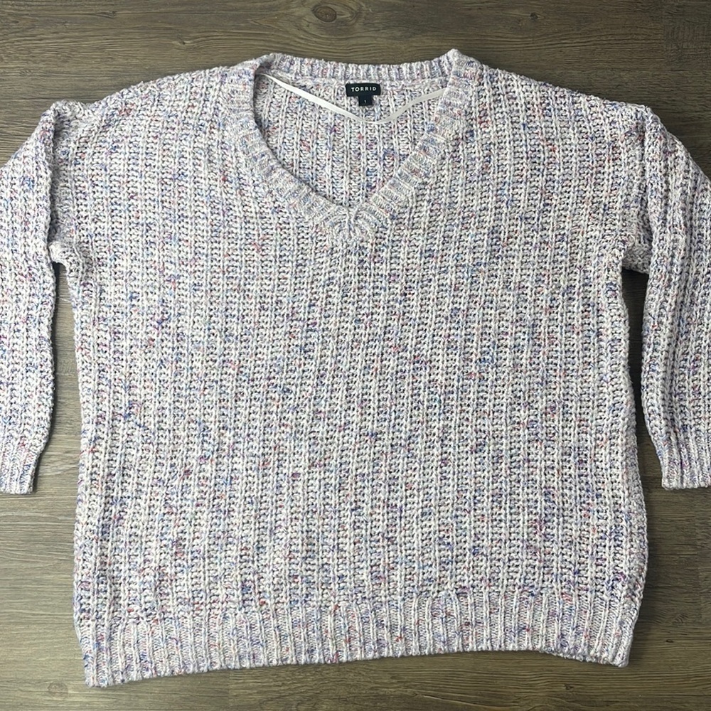 Torrid Women’s Knit V Neck Pink Cream Purple Sweater, size 1X